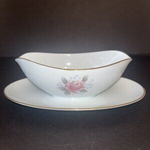 Noritake Japan ROSEVILLE Pattern 6238 Gravy Boat with Attached Under Plate EUC